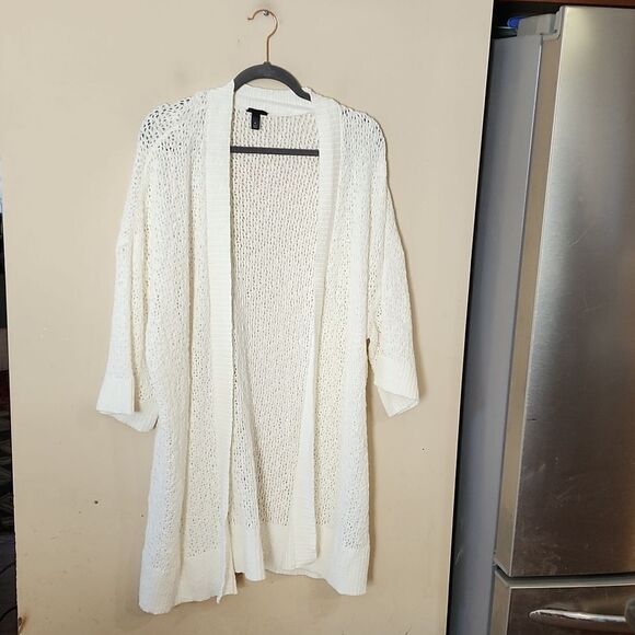Torrid Sweaters - Beautiful Torrid sweater size 4